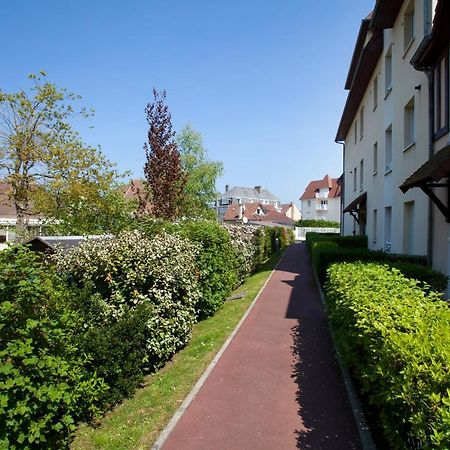 Appart Residence Proche Plage Avec Piscine Et Parking Couvert Prive Мервиль-Франсвиль Экстерьер фото